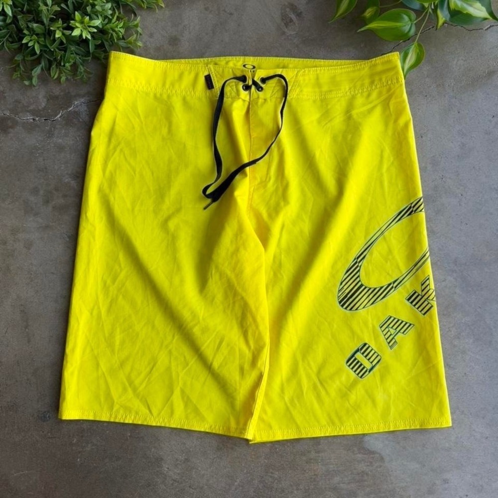 Vintage Y2K Oakley software yellow board shorts 38in